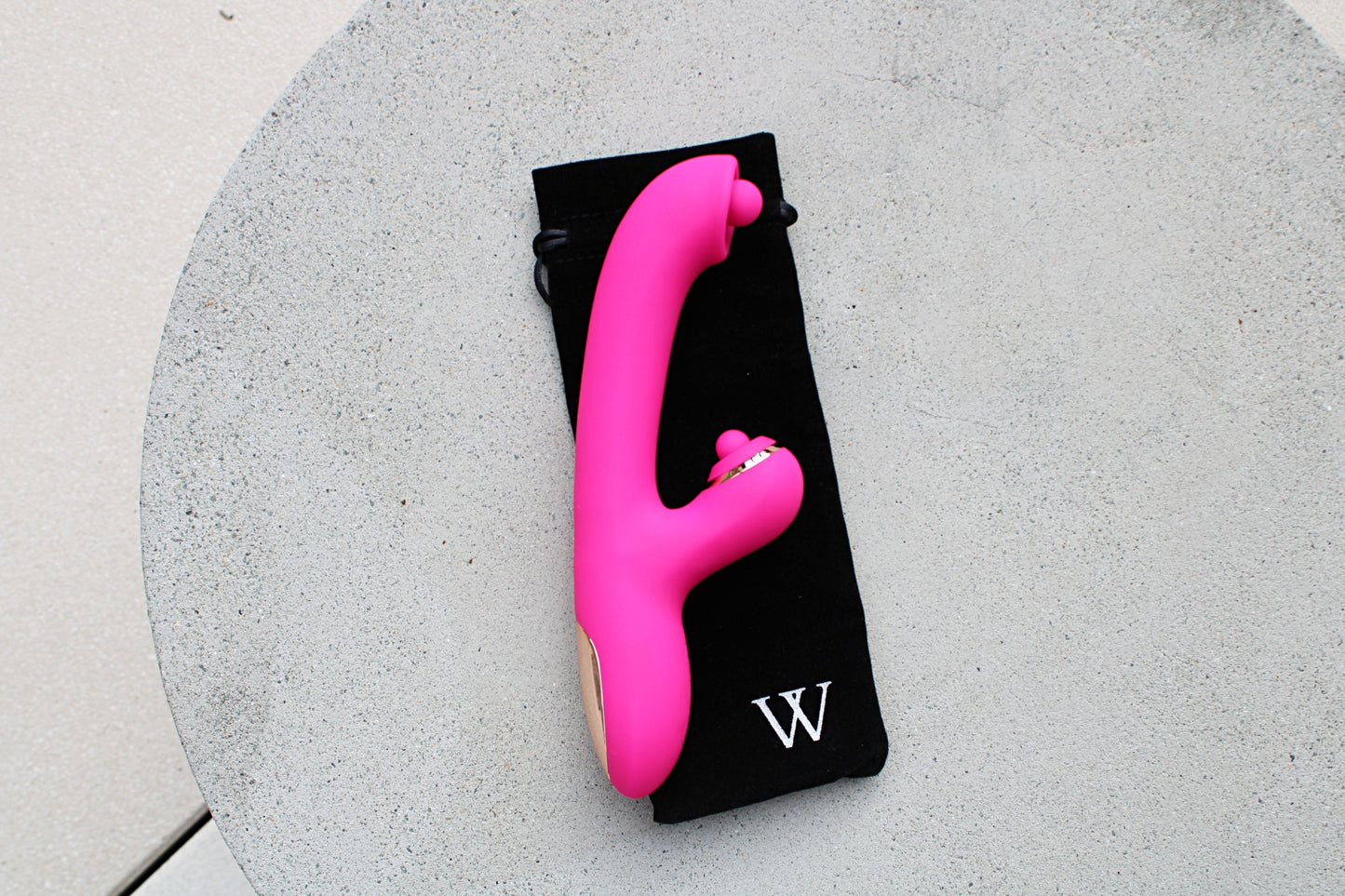 Aria – The Vibrating Balls Massager