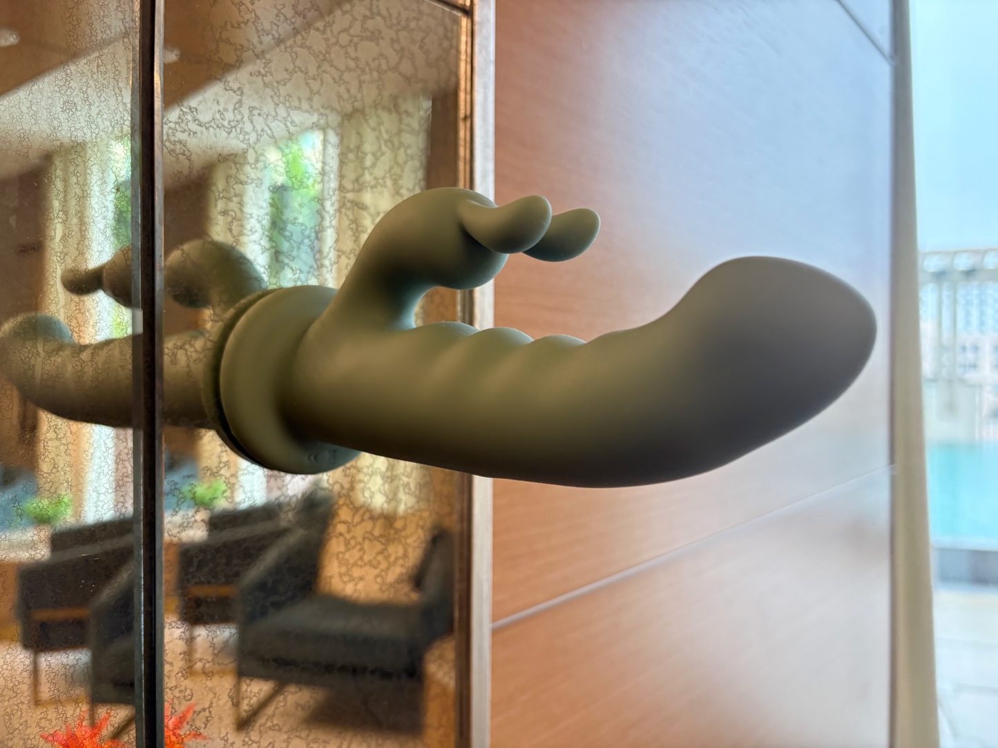 Palatua – The Rabbit Dildo