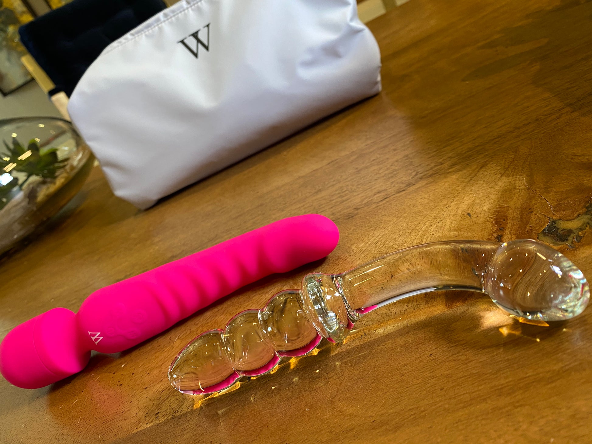 Sex Toy Collection: Venus Wand Vibrator & Ceres Glass Dildo | VForVibes Vibes Buzz Sex Toy Collection: Venus Wand Vibrator & Ceres Glass Dildo | VForVibes Vibes Buzz